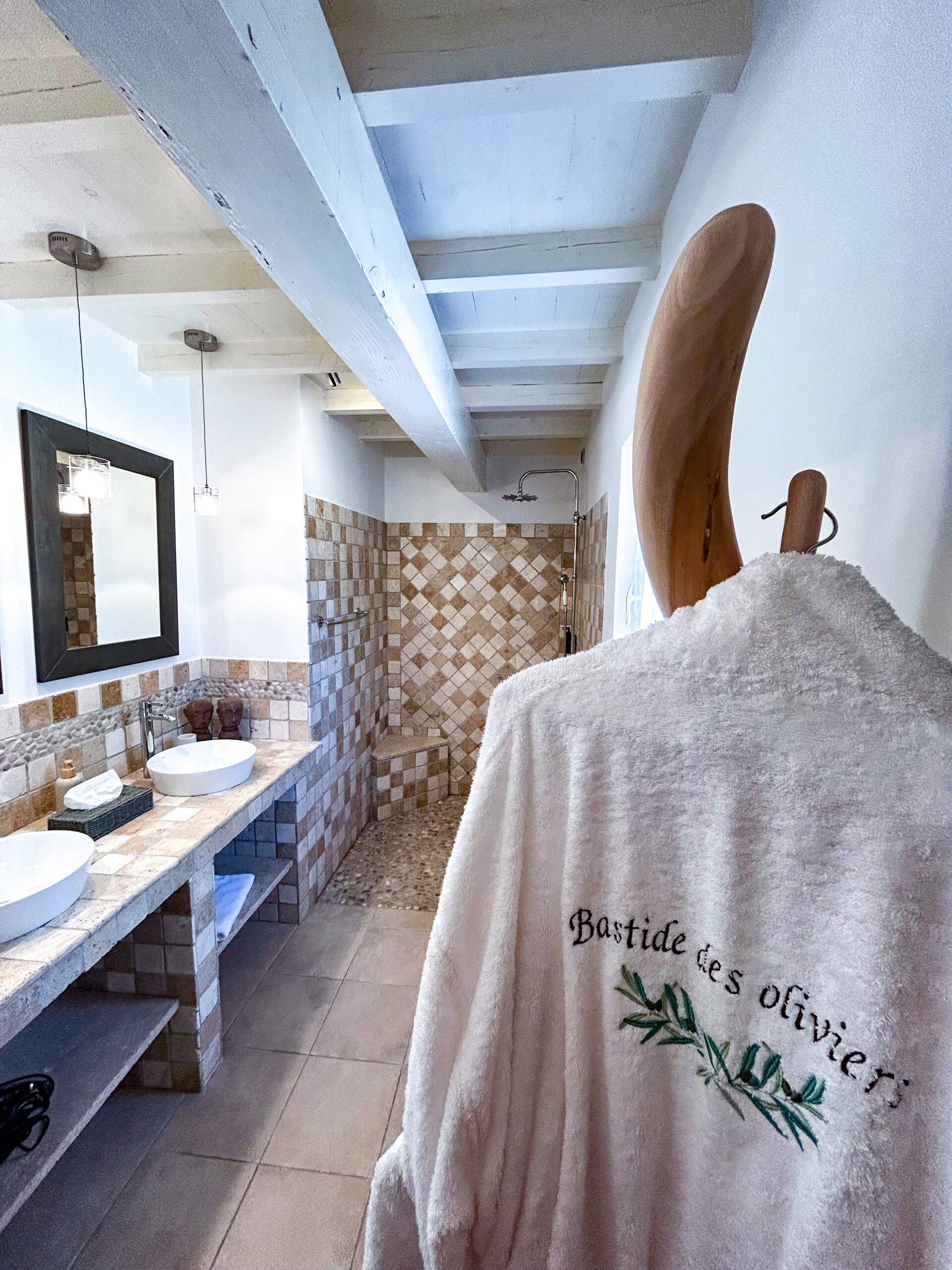 Salle de bain chambre des Oliviers